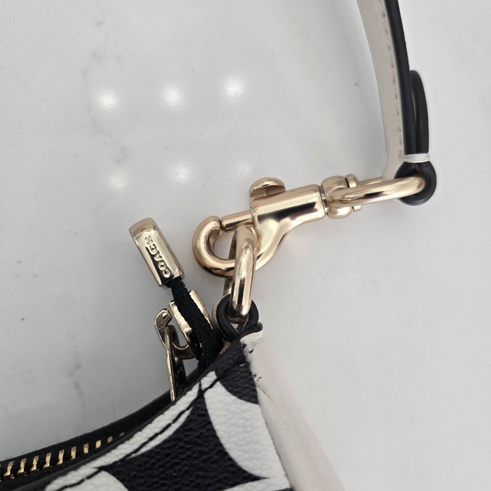 Coach Monochrome Signature Shoulder Bag - Picture 6 of 7